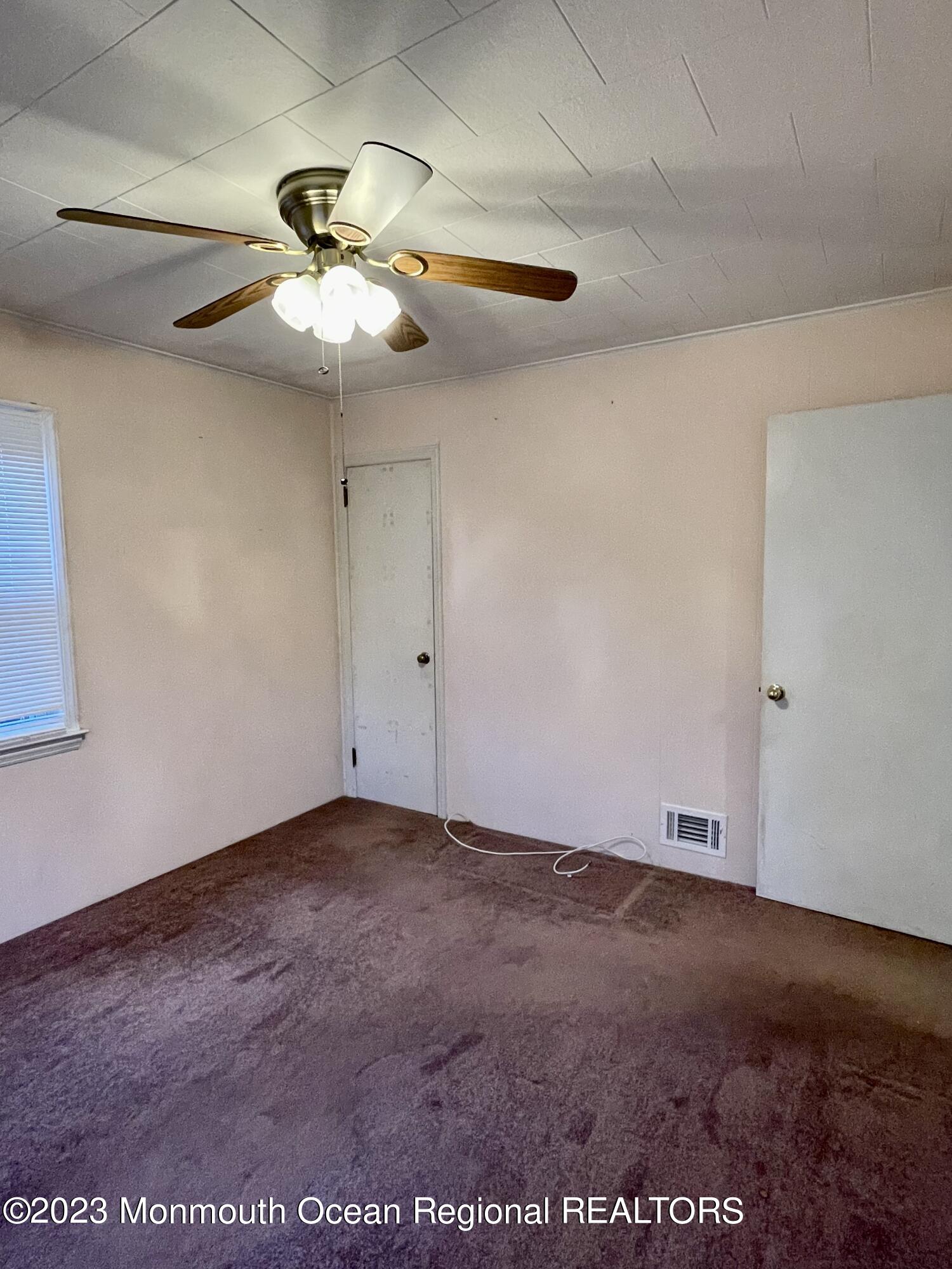 53 Crestview Drive Middletown, NJ 07748 - Photo 17 of 21 A3CB2F06-008D-4BD5-8CDE-90BAF6279DF9