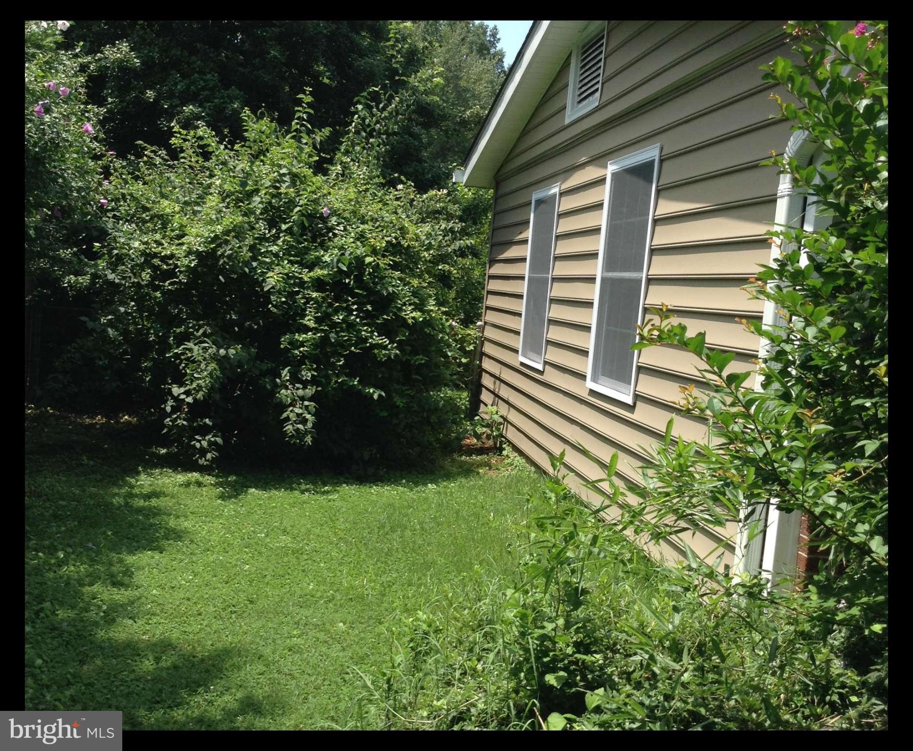 8012 Russell Road Alexandria, VA 22309 - Photo 22 of 26 Exterior (General)