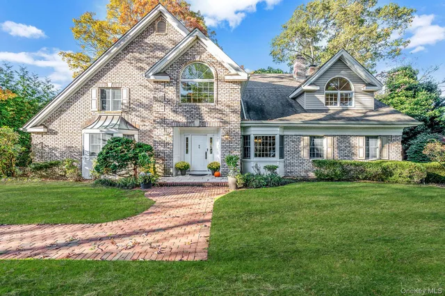 $1,499,000 | 15 Riviera Court, Great River, NY 11739