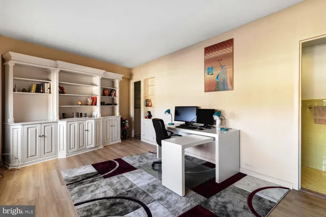 $309,500 | 7900 Old York Road, Unit 907A, Elkins Park, PA 19027