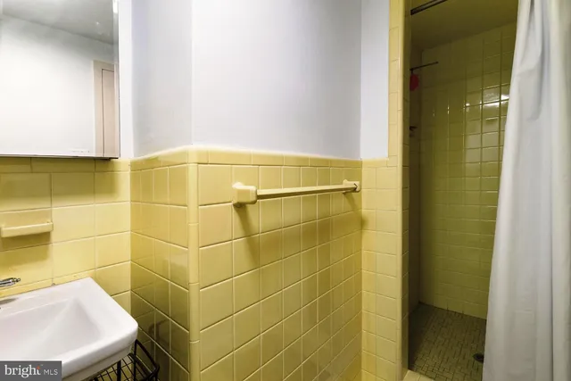 $309,500 | 7900 Old York Road, Unit 907A, Elkins Park, PA 19027