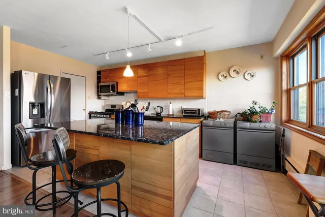 $309,500 | 7900 Old York Road, Unit 907A, Elkins Park, PA 19027