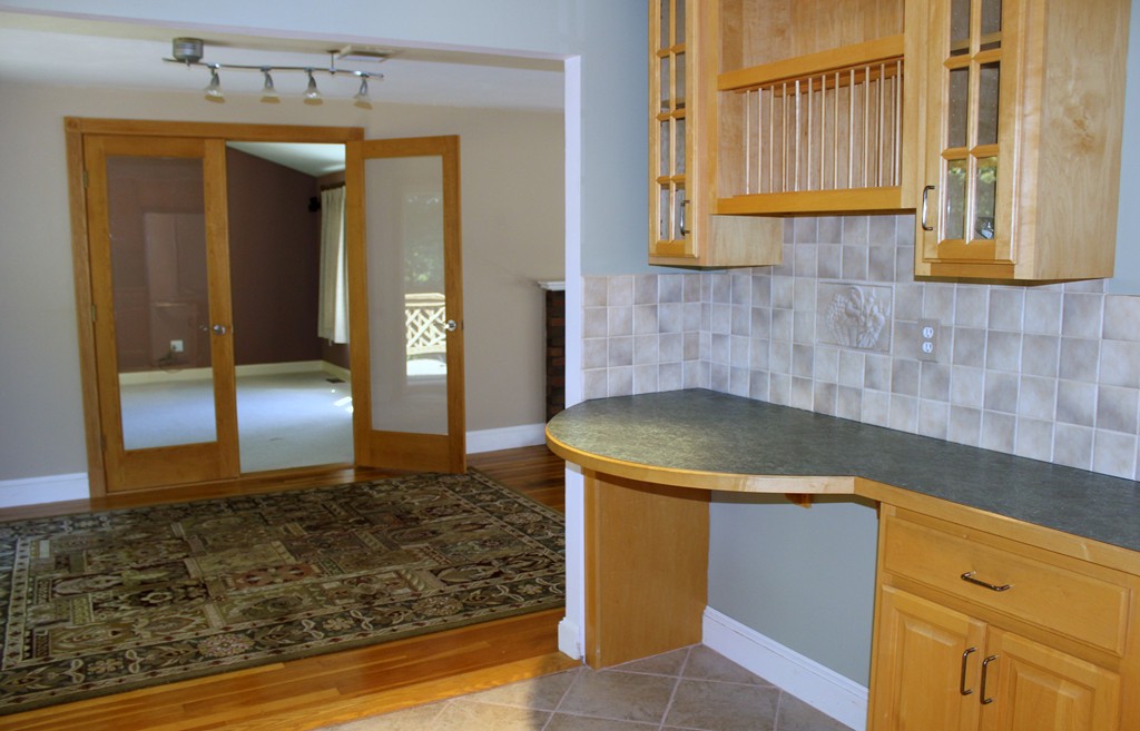 19 Kettering Road Norwood, MA 02062 - Photo 4 of 21 Gallery Image 4
