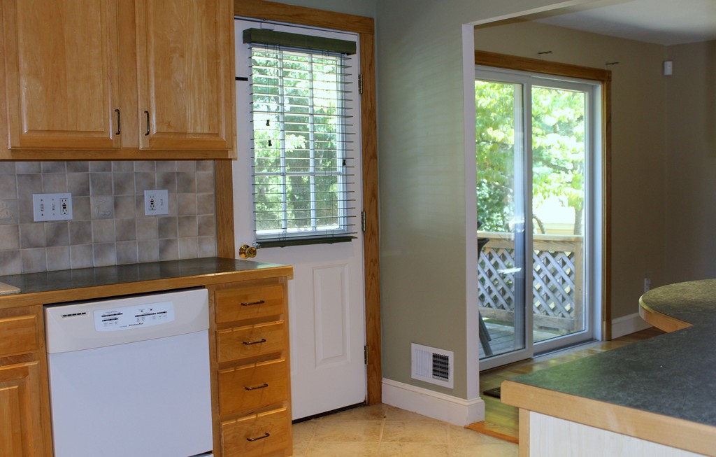 19 Kettering Road Norwood, MA 02062 - Photo 5 of 21 Gallery Image 5