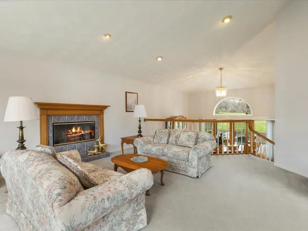 $415,000 | 659 Southgate Drive, Lake Summerset, IL 61019
