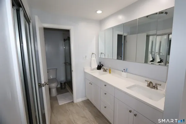 $229,900 | 140 Kane Street, Unit B9, West Hartford, CT 06119