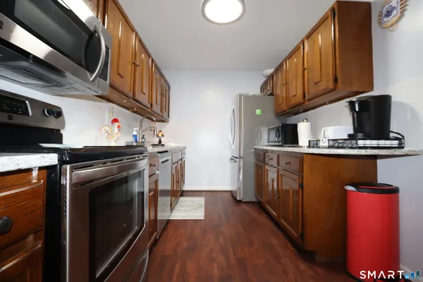 $229,900 | 140 Kane Street, Unit B9, West Hartford, CT 06119