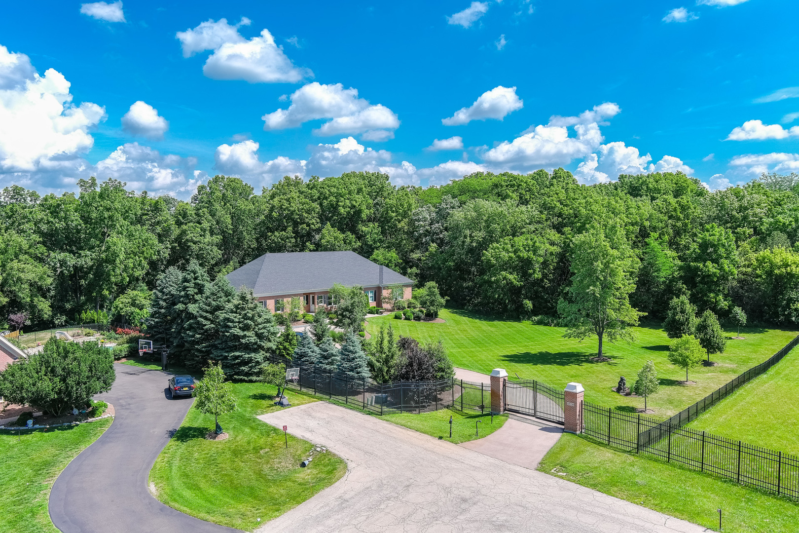 4-n730 High Meadow Road St. Charles, IL 60175 - Photo 34 of 41 Gallery Image 34