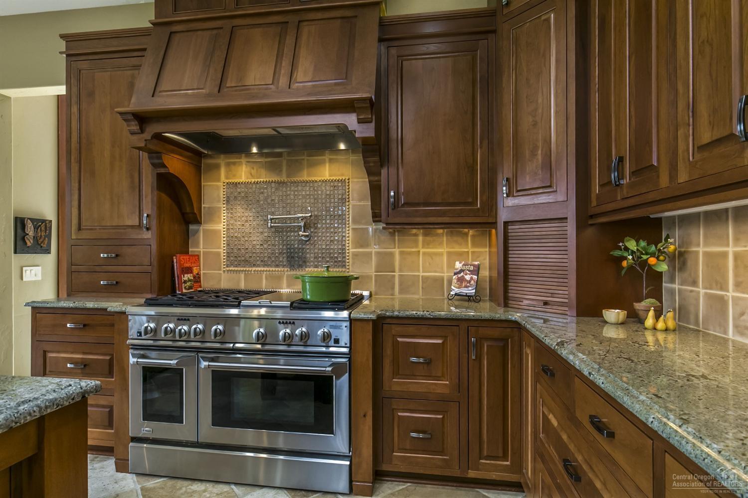 22155 Rickard Road Bend, OR 97702 - Photo 9 of 24 Additional Photo