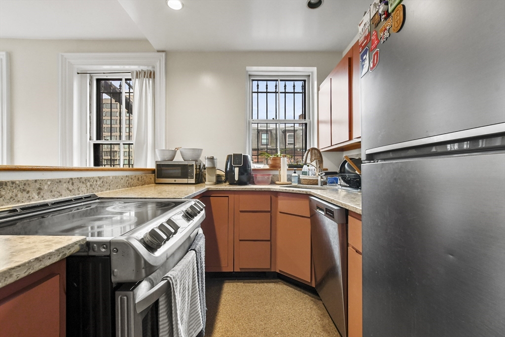 59 East Springfield Street, Unit 2 Boston, MA 02118 - Photo 20 of 22