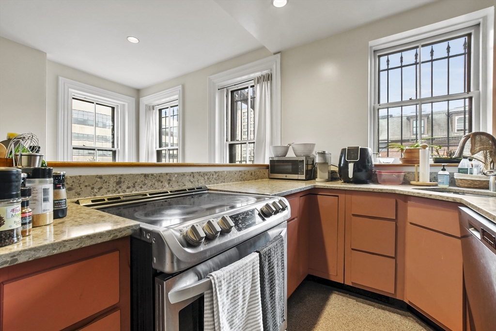 59 East Springfield Street, Unit 2 Boston, MA 02118 - Photo 21 of 22