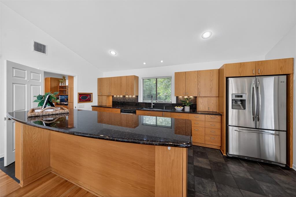 20998 Kiva Circle Flint, TX 75762 - Photo 7 of 40