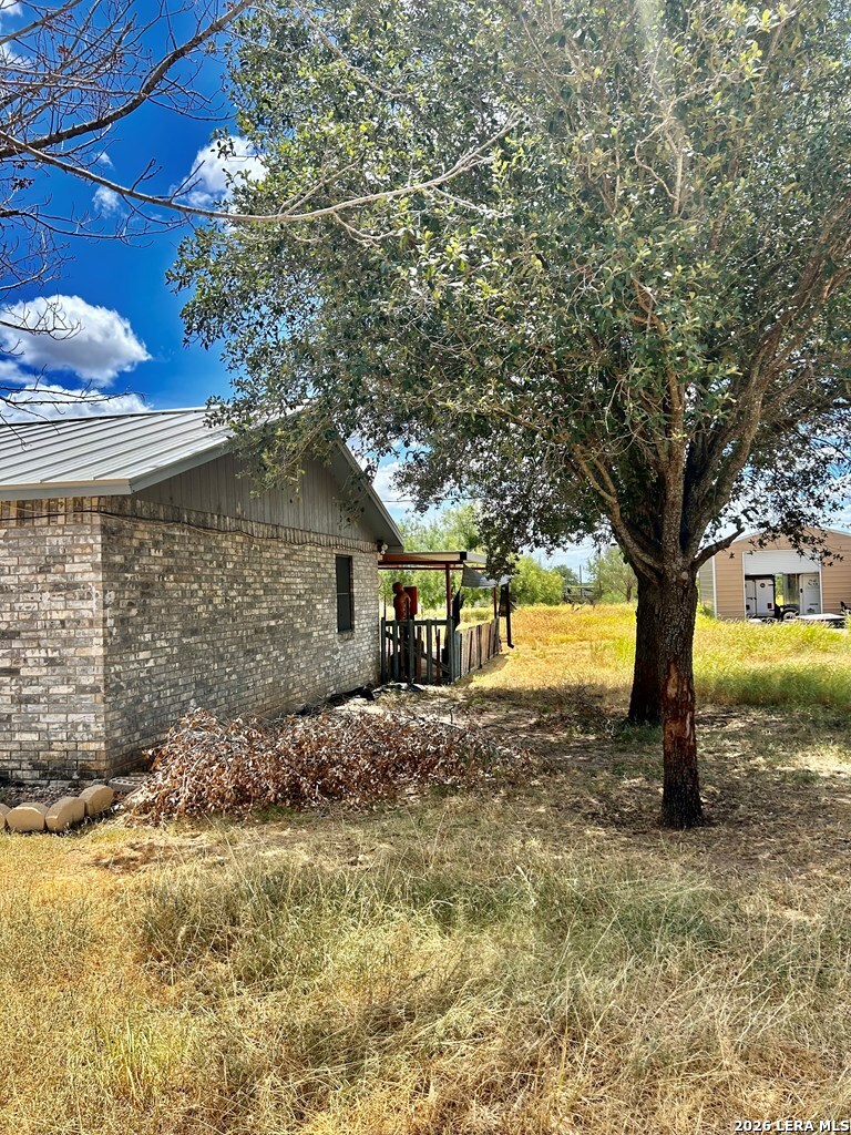 794 Duncan Street Crystal City, TX 78839 - Photo 11 of 38