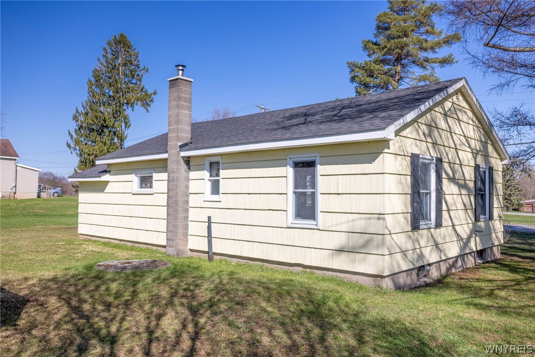 1194 Akron Road Pembroke, NY 14036 - Photo 18 of 38