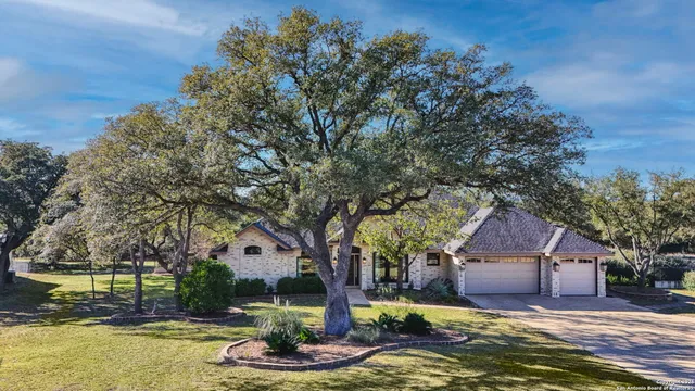 $875,000 | 8240 Pimlico Lane, Boerne, TX 78015
