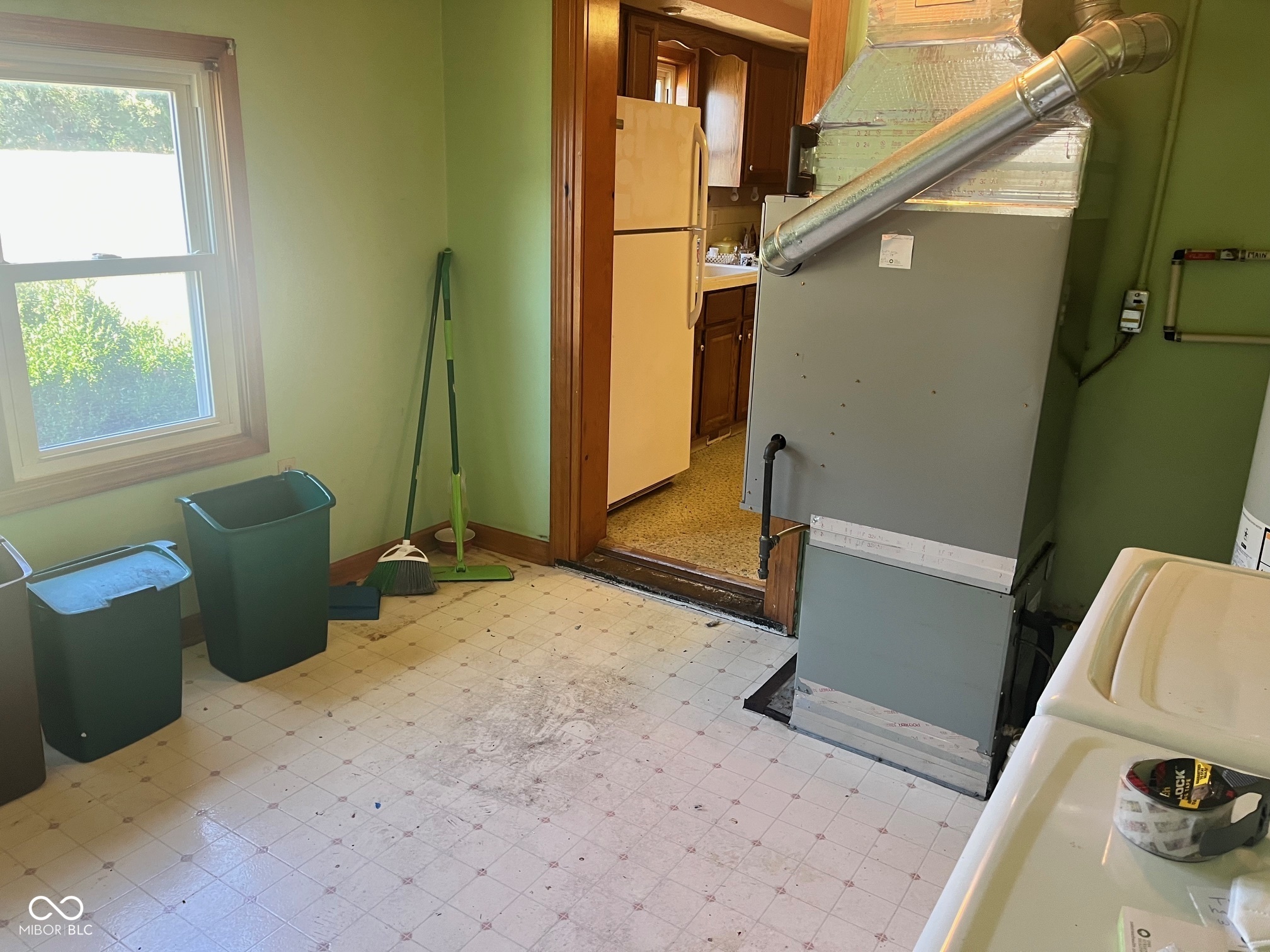 6407 Bluff Road Indianapolis, IN 46217 - Photo 12 of 17 Gallery Image 12
