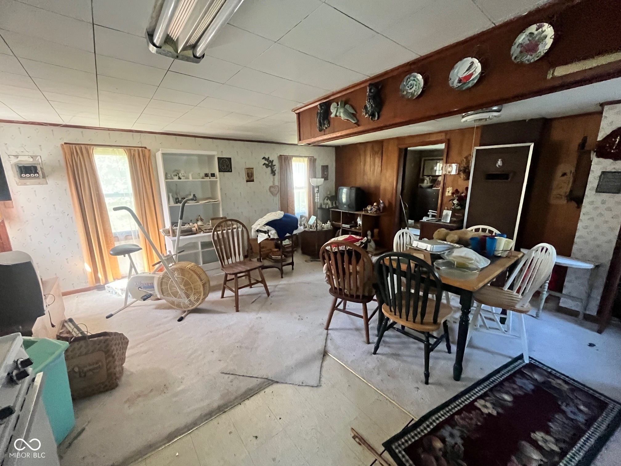 6407 Bluff Road Indianapolis, IN 46217 - Photo 14 of 17 Gallery Image 14