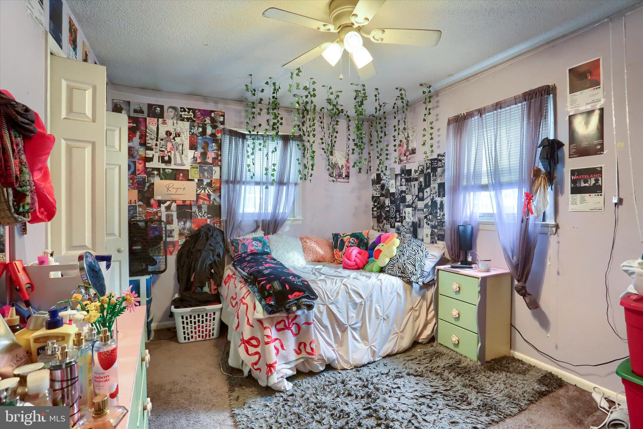 2337 Thornton Road Harrisburg, PA 17109 - Photo 16 of 34 a living room filled with furniture and a couch