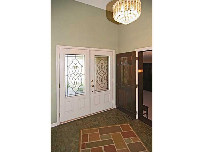 8730 Shagbark Road Indianapolis, IN 46260 - Photo 3 of 24 Gallery Image 3