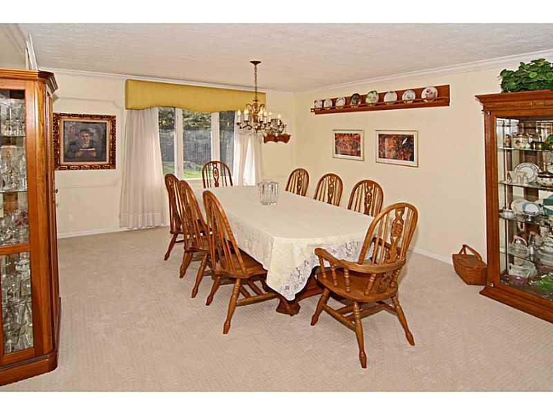 8730 Shagbark Road Indianapolis, IN 46260 - Photo 5 of 24 Gallery Image 5