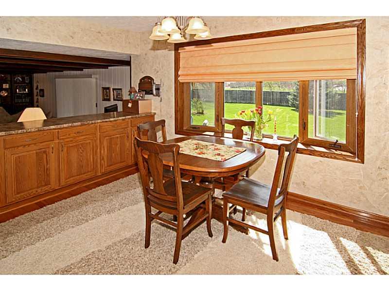 8730 Shagbark Road Indianapolis, IN 46260 - Photo 8 of 24 Gallery Image 8