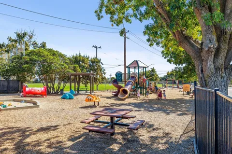 $2,495,000 | 1028 Bermuda Drive, San Mateo, CA 94403
