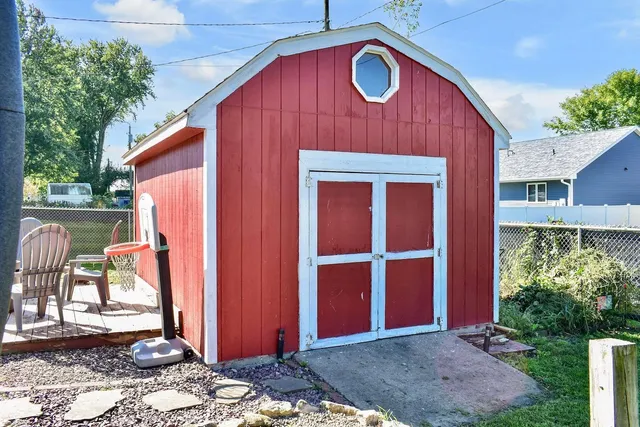 $267,400 | 240 6th Street Southwest, Plainview, MN 55964