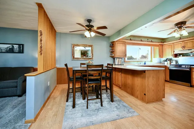 $267,400 | 240 6th Street Southwest, Plainview, MN 55964