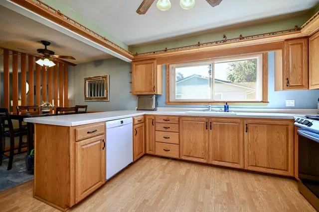 $267,400 | 240 6th Street Southwest, Plainview, MN 55964