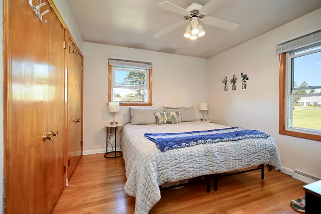 $267,400 | 240 6th Street Southwest, Plainview, MN 55964