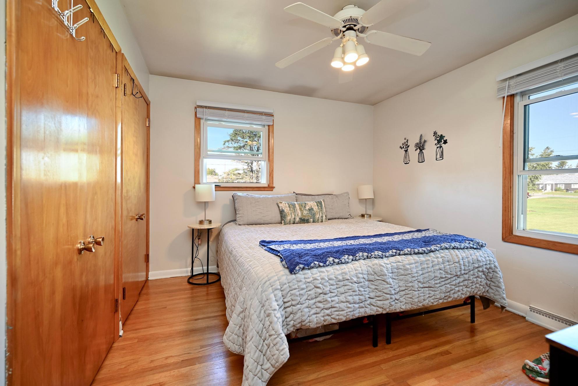 240 6th Street Southwest Plainview, MN 55964 - Photo 10 of 30