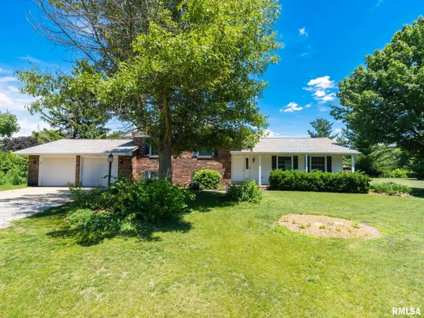 $249,900 | 13426 North Bayberry Court, Chillicothe, IL 61523