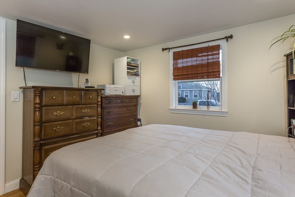 64 Overlook Road Weymouth, MA 02189 - Photo 15 of 19 Gallery Image 15