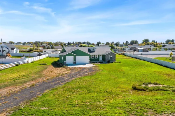 $555,000 | 2495 East 3758th Street North, Twin Falls, ID 83301