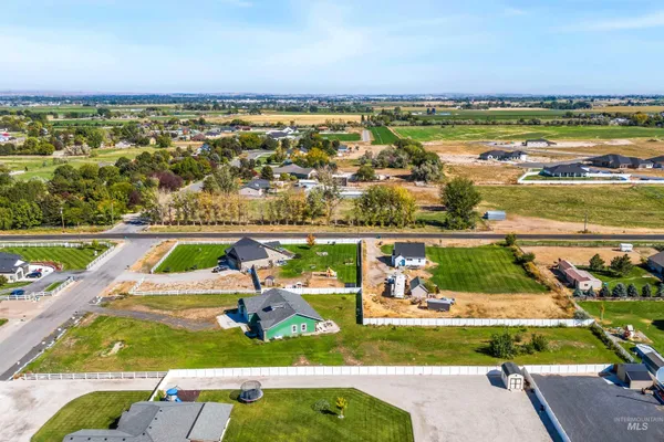 $555,000 | 2495 East 3758th Street North, Twin Falls, ID 83301