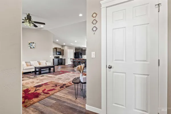 $555,000 | 2495 East 3758th Street North, Twin Falls, ID 83301