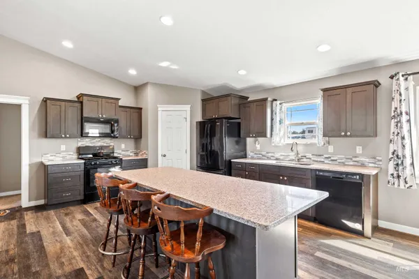 $555,000 | 2495 East 3758th Street North, Twin Falls, ID 83301