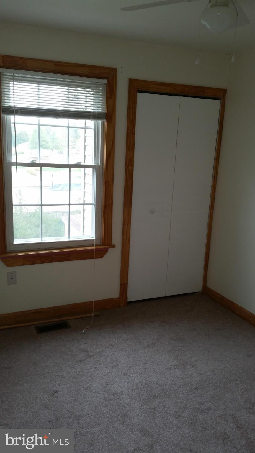 7782 Gateshead Lane Manassas, VA 20109 - Photo 6 of 9 Bedroom