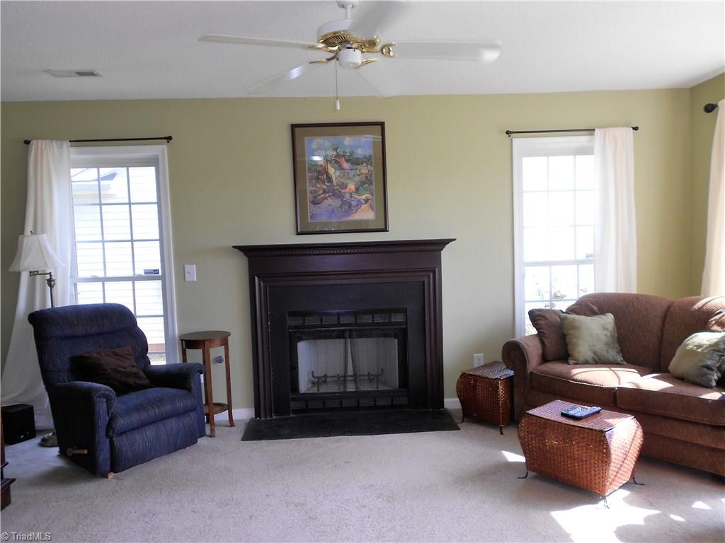 3724 Shadow Ridge Drive High Point, NC 27265 - Photo 7 of 14 Gallery Image 7