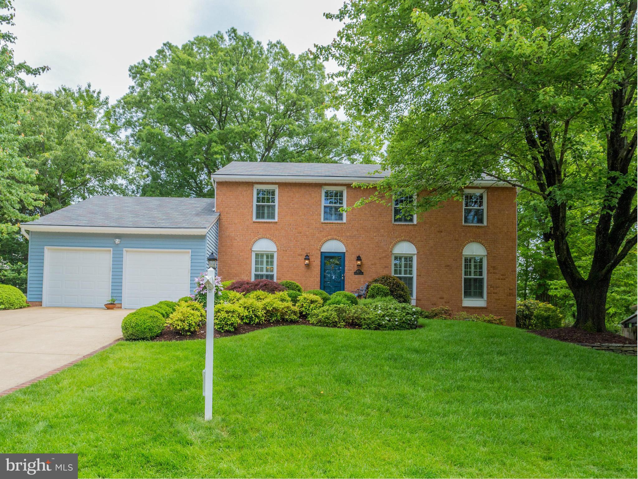 8235 Crown Court Road Alexandria, VA 22308 - Photo 26 of 26 Exterior (Front)
