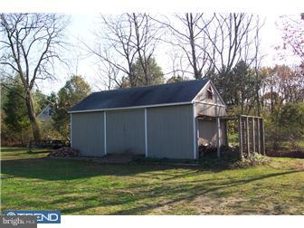 1370 Tagart Road Pennsburg, PA 18073 - Photo 10 of 12 Gallery Image 10