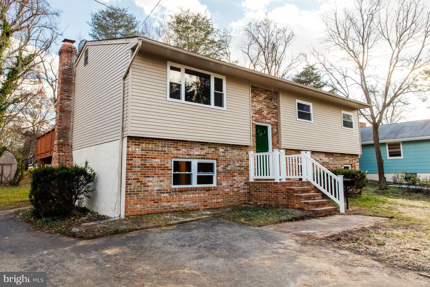 37 Robinson Road Severna Park, MD 21146 - Photo 1 of 25 Exterior (Front)