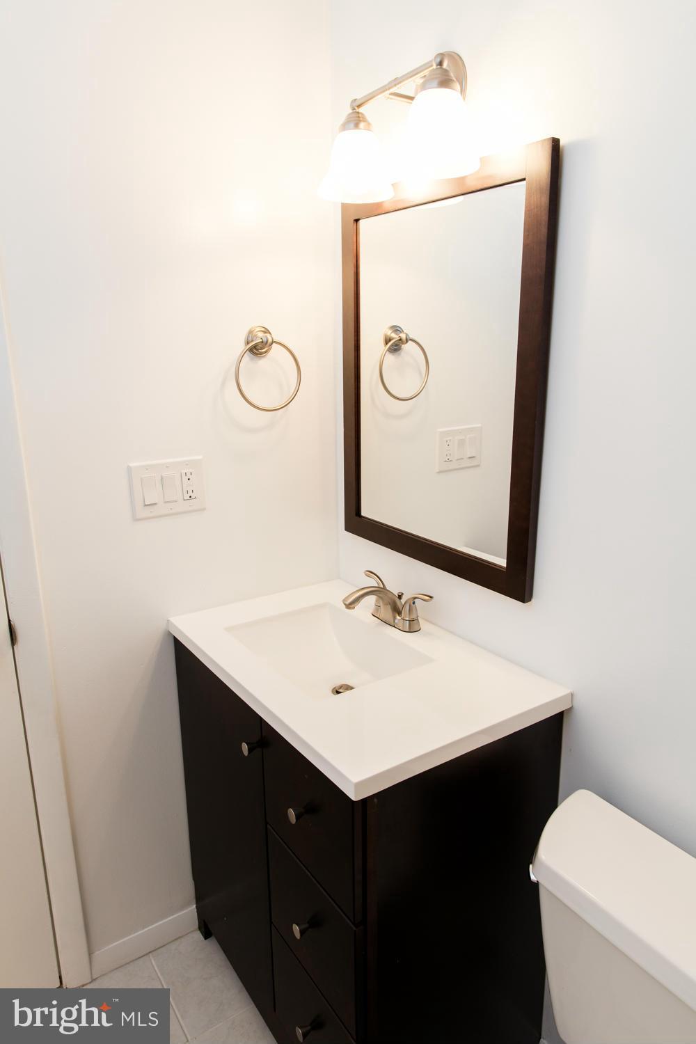 37 Robinson Road Severna Park, MD 21146 - Photo 9 of 25 Bath