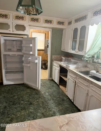 $1,000 | 518 Governor Mouton Street, St. Martinville, LA 70582