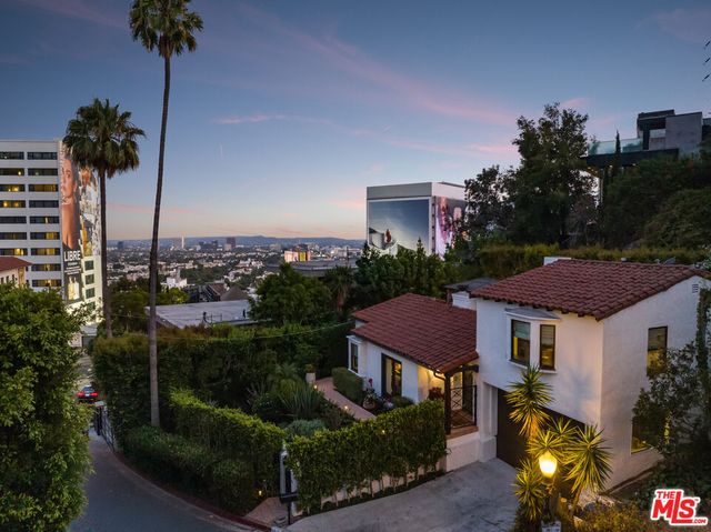 $1,999,999 | 1417 Queens Road, Los Angeles, CA 90069