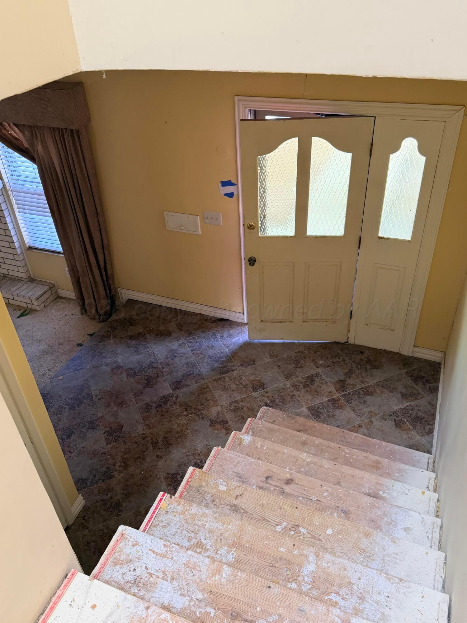 3113 Southwest 28th Avenue Amarillo, TX 79109 - Photo 2 of 10 a view of an empty room