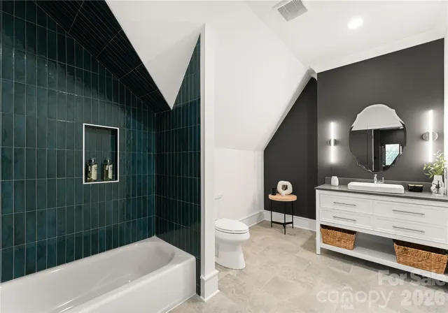 $1,995,000 | 4142 Pineview Road, Charlotte, NC 28211