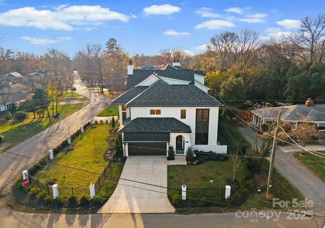 $1,995,000 | 4142 Pineview Road, Charlotte, NC 28211