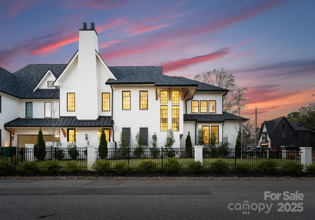 $1,995,000 | 4142 Pineview Road, Charlotte, NC 28211