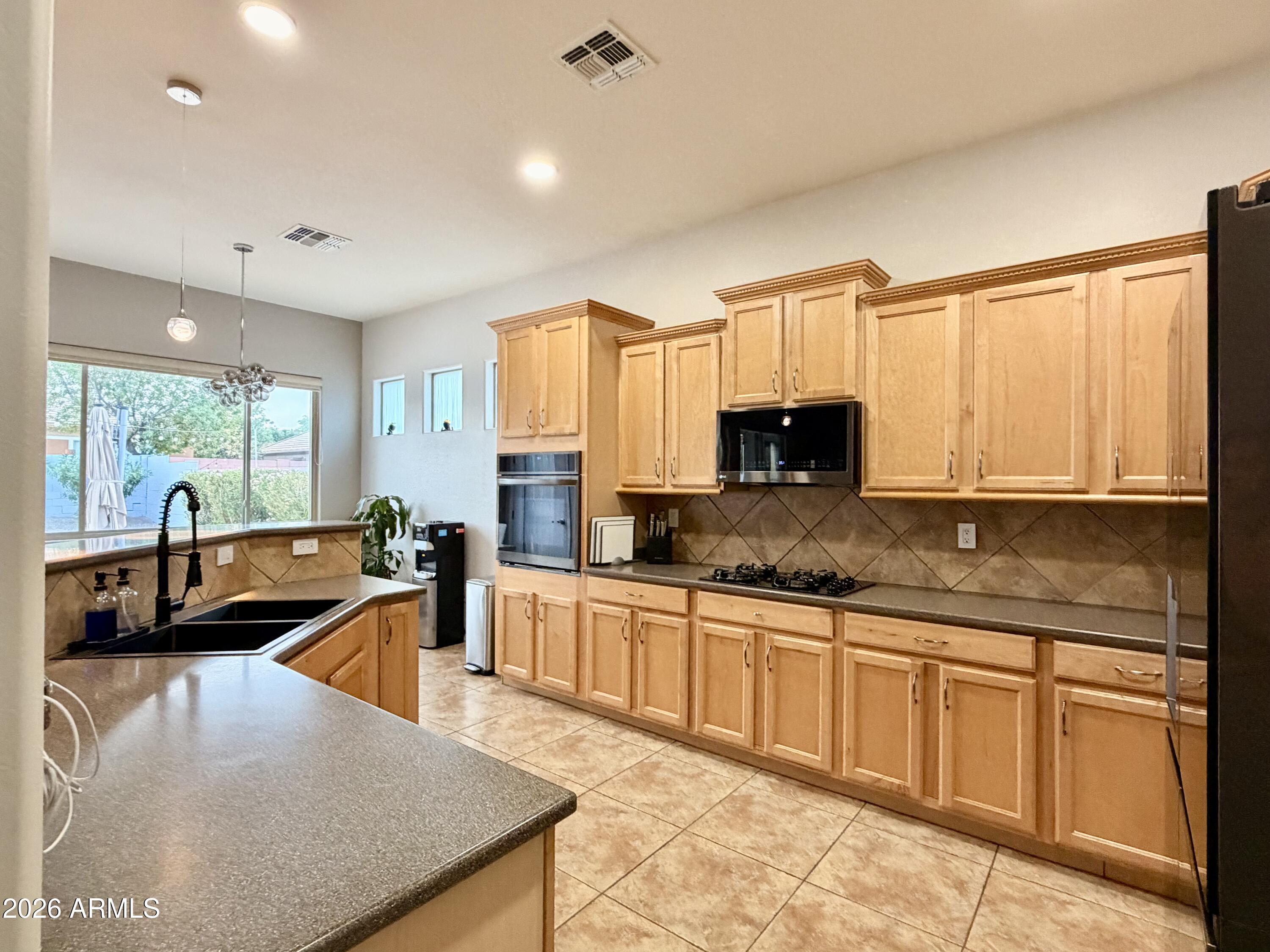 4329 West Summerside Road Laveen, AZ 85339 - Photo 7 of 59 Kitchen pic 1